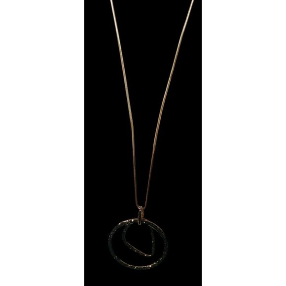 Brutalist Hammered Geometric Gold Tone Open Pendant Necklace - Picture 5 of 8